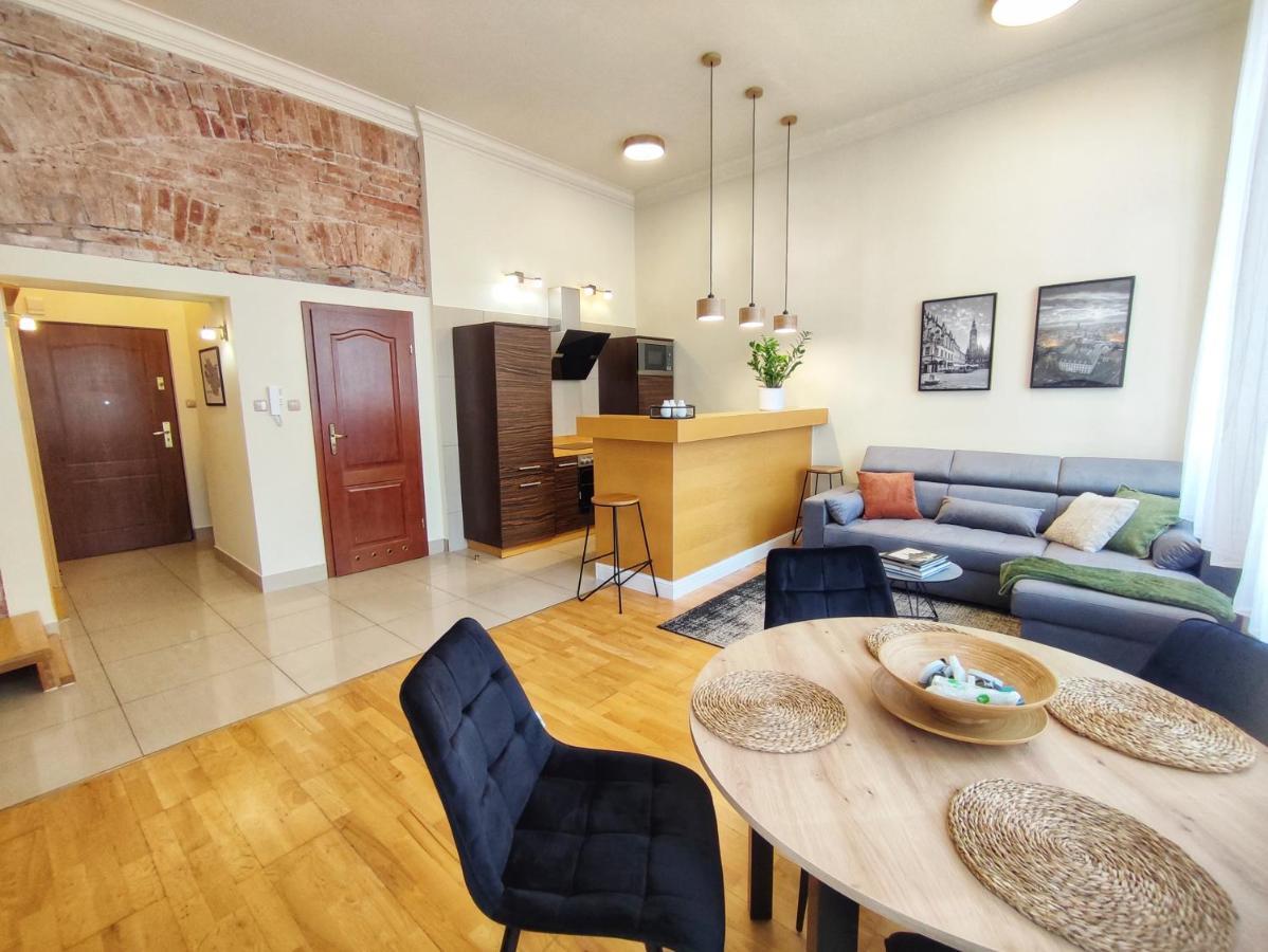 Bresly Apartament Old Town วรอตซวาฟ ภายนอก รูปภาพ